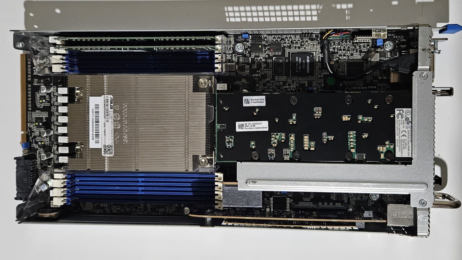 ASUS RS620SA-E10-RS12 Populated Node